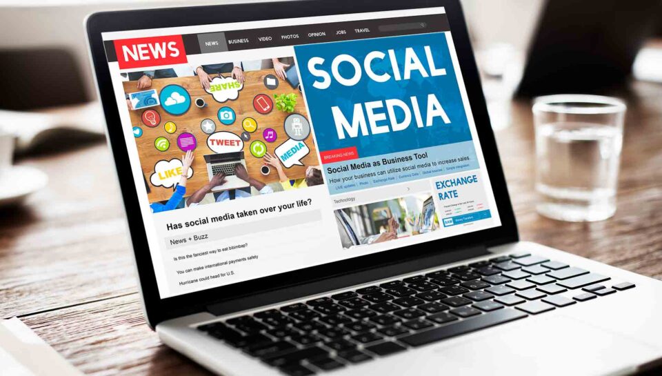 The-top-5-benefits-of-social-media-in-business1